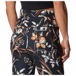 Columbia - Women's Weekend Adventure 7/8 Legging - Legging -Pantalons de bloc Soldes columbia womens weekend adventure 7 8 legging legging detail 6